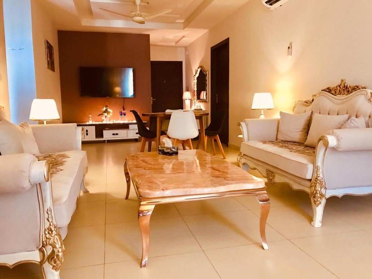 Atrium High Suite 2Bed Family Apartment Near Giga Mall Islamabad Exterior foto